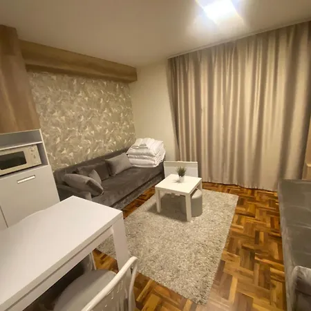 Marta - Kraljevi Cardaci Апартаменты *